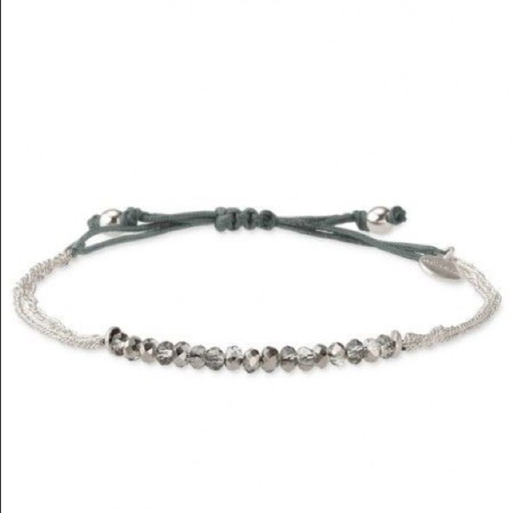 💡 💡 Stella & Dot Light Bracelet